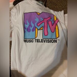 MTV fire m size shirt